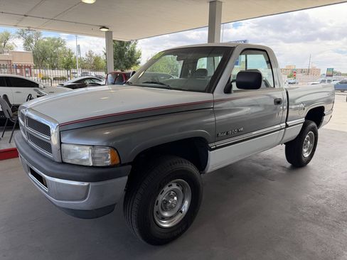 Used 1994 Dodge Ram 1500 Truck 4x4 Regular Cab image 3