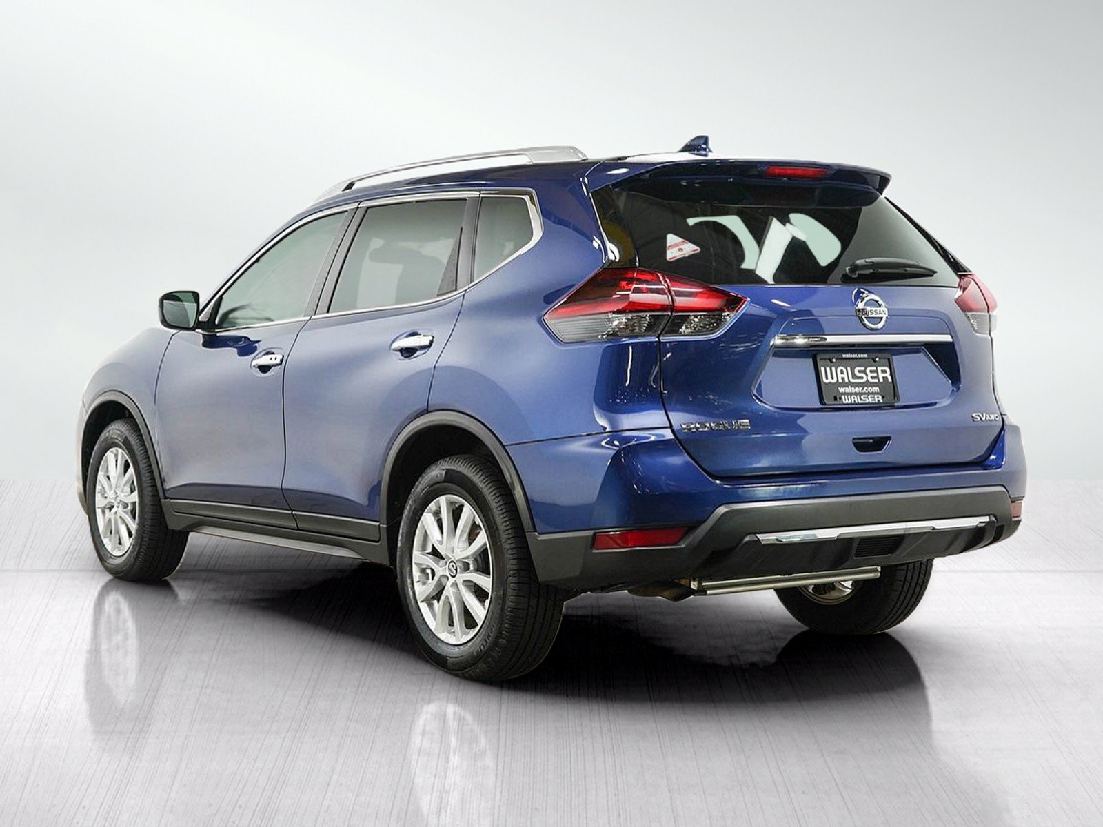 Used 2018 Nissan Rogue SV AWD/4WD image 4
