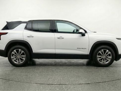 Used 2025 Chevrolet Equinox LT image 11