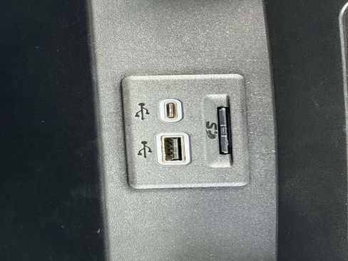 Used 2021 GMC Yukon SLT w/ SLT Premium Package RWD image 26