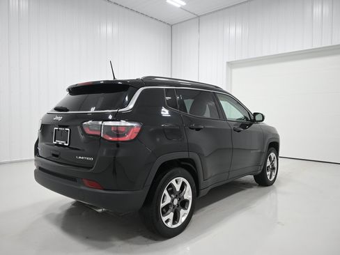 Used 2018 Jeep Compass Limited w/ Navigation Group AWD/4WD image 35