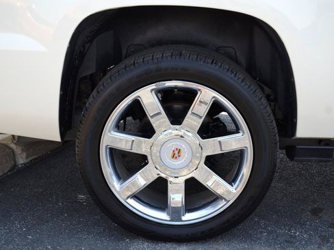 Used 2008 Cadillac Escalade EXT AWD/4WD image 60