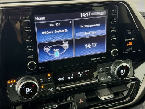 Certified 2020 Toyota Highlander XLE image 14