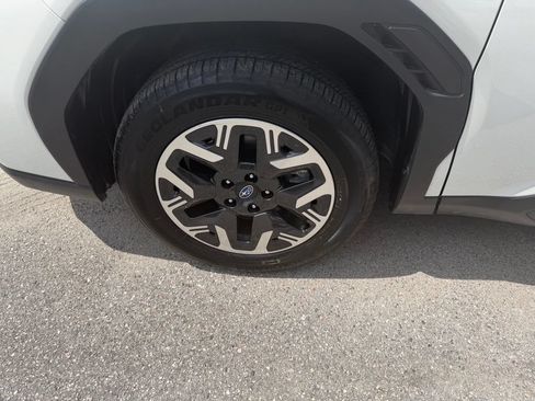 Used 2026 Subaru Forester Premium AWD/4WD image 9