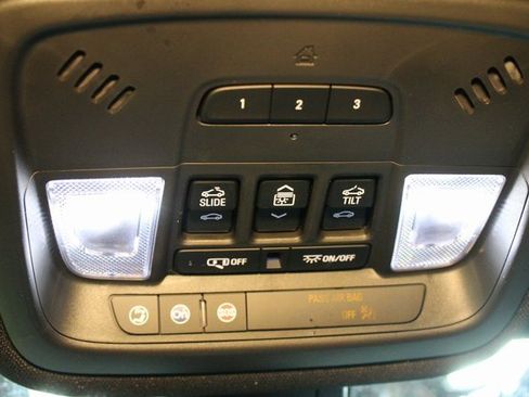 Used 2023 Chevrolet Traverse RS w/ LPO, Floor Liner Package image 26