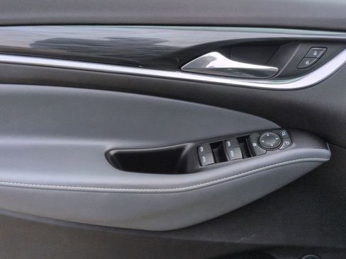 Used 2020 Buick Enclave Essence w/ Sound and Sites Package image 15