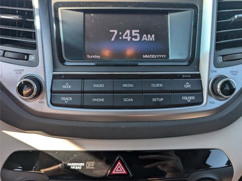 Used 2016 Hyundai Tucson SE image 17