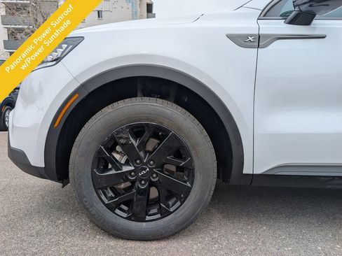 Used 2023 Kia Sorento S w/ Panoramic Sunroof Package image 10