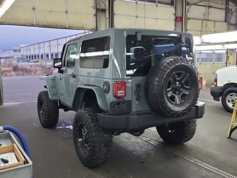 Used 2015 Jeep Wrangler Sport image 3
