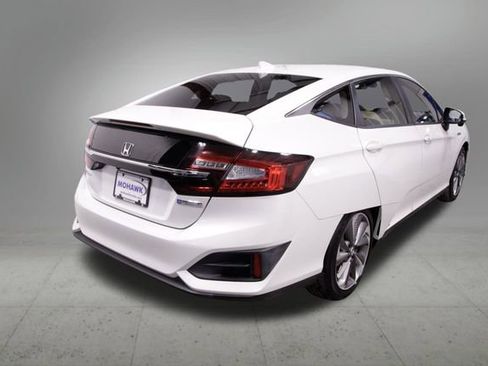Used 2018 Honda Clarity Plug-In Hybrid image 5