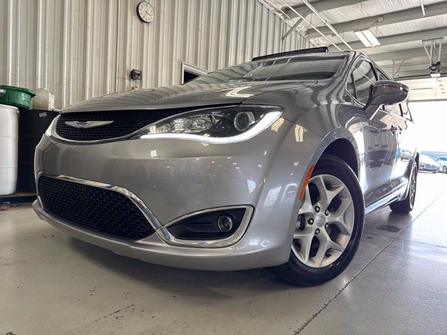 Used 2020 Chrysler Pacifica Limited FWD image 39