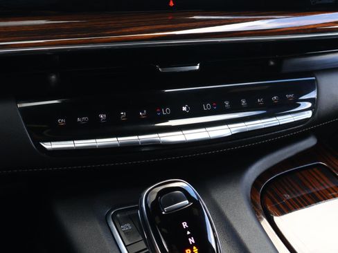 Used 2023 Cadillac Escalade Premium Luxury w/ LPO, Floor Liner Package image 33