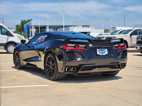 Used 2024 Chevrolet Corvette Stingray Preferred Cpe w/ Z51 Performance Package RWD image 5