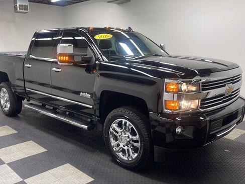 Used 2016 Chevrolet Silverado 2500 High Country w/ Duramax Plus Package AWD/4WD image 22
