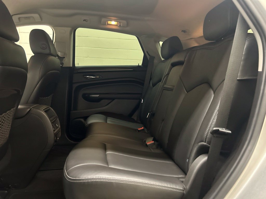 Used 2016 Cadillac SRX FWD image 9