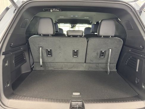 New 2026 Chevrolet Traverse LT w/ Midnight/Sport Edition image 24