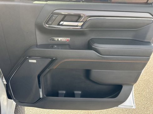 Used 2024 GMC Sierra 1500 AT4 w/ Technology Package image 29