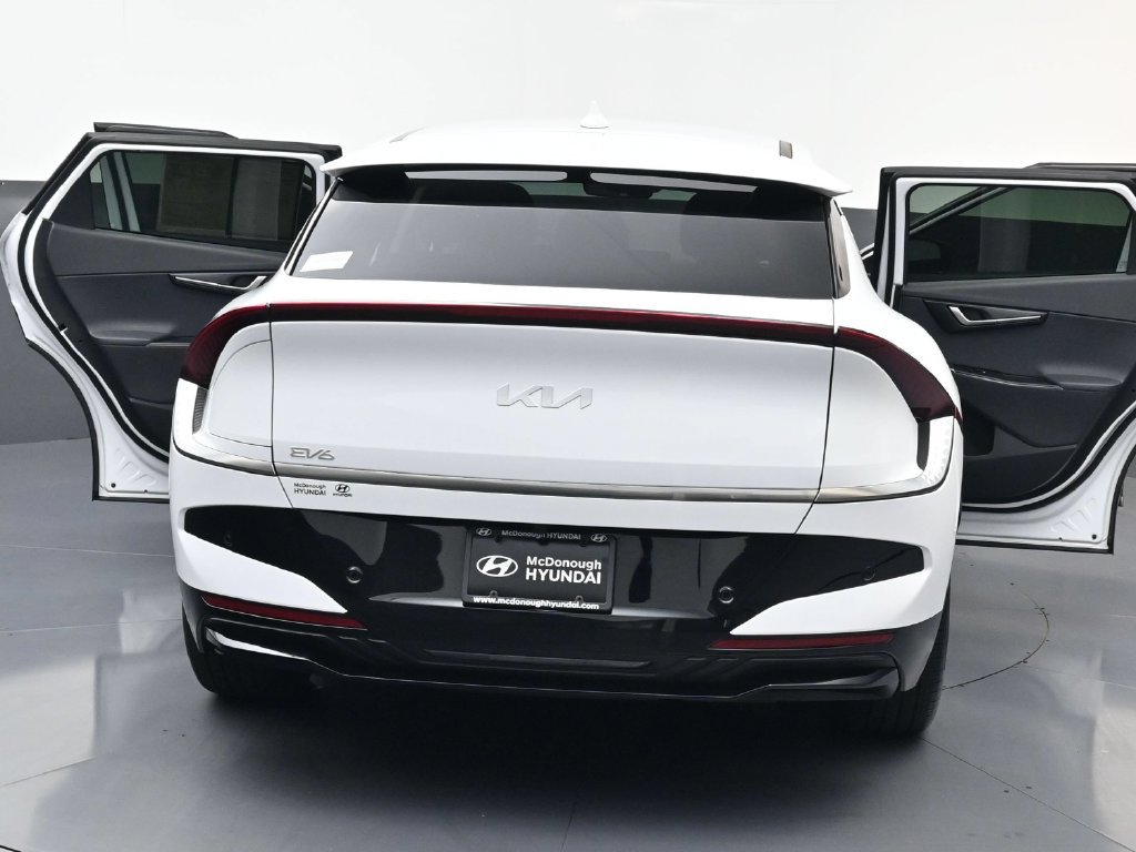 Used 2025 Kia EV6 Wind RWD image 29