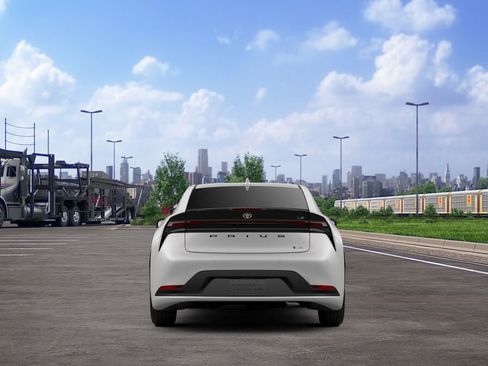 New 2026 Toyota Prius LE image 8