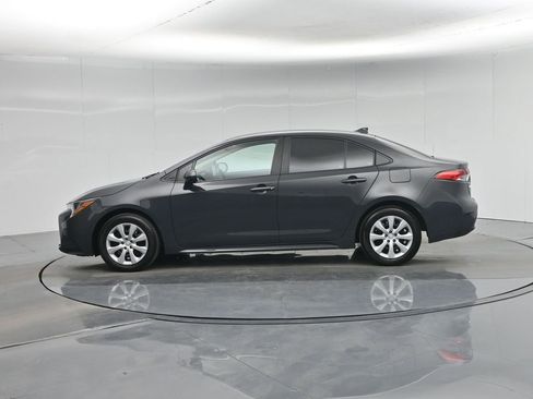 Used 2024 Toyota Corolla LE image 27