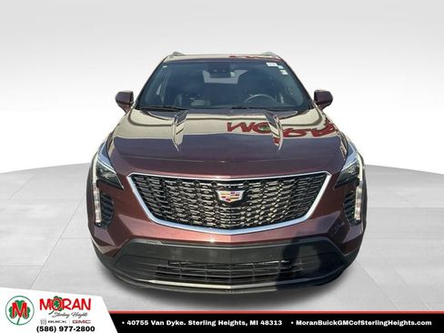 Used 2022 Cadillac XT4 Luxury w/ Cold Weather Package AWD/4WD image 2