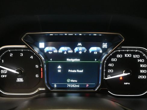 Used 2021 GMC Yukon Denali image 12