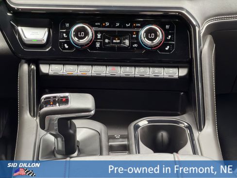 Used 2025 GMC Sierra 1500 AT4X image 14