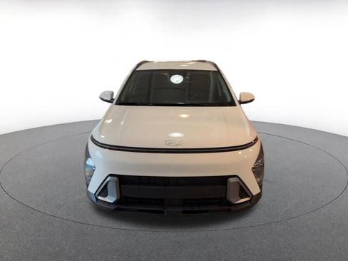 Used 2025 Hyundai Kona SEL image 4