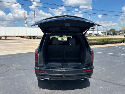 Used 2024 Cadillac XT6 Sport w/ LPO, Floor Liner Package AWD/4WD image 16