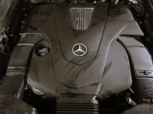 Certified 2018 Mercedes-Benz E 400 4MATIC Sedan image 69