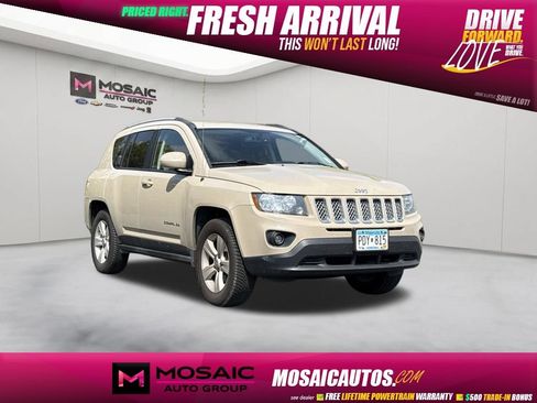 Used 2017 Jeep Compass Latitude AWD/4WD image 1