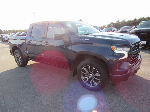 Used 2022 Chevrolet Silverado 1500 RST w/ Convenience Package II image 6