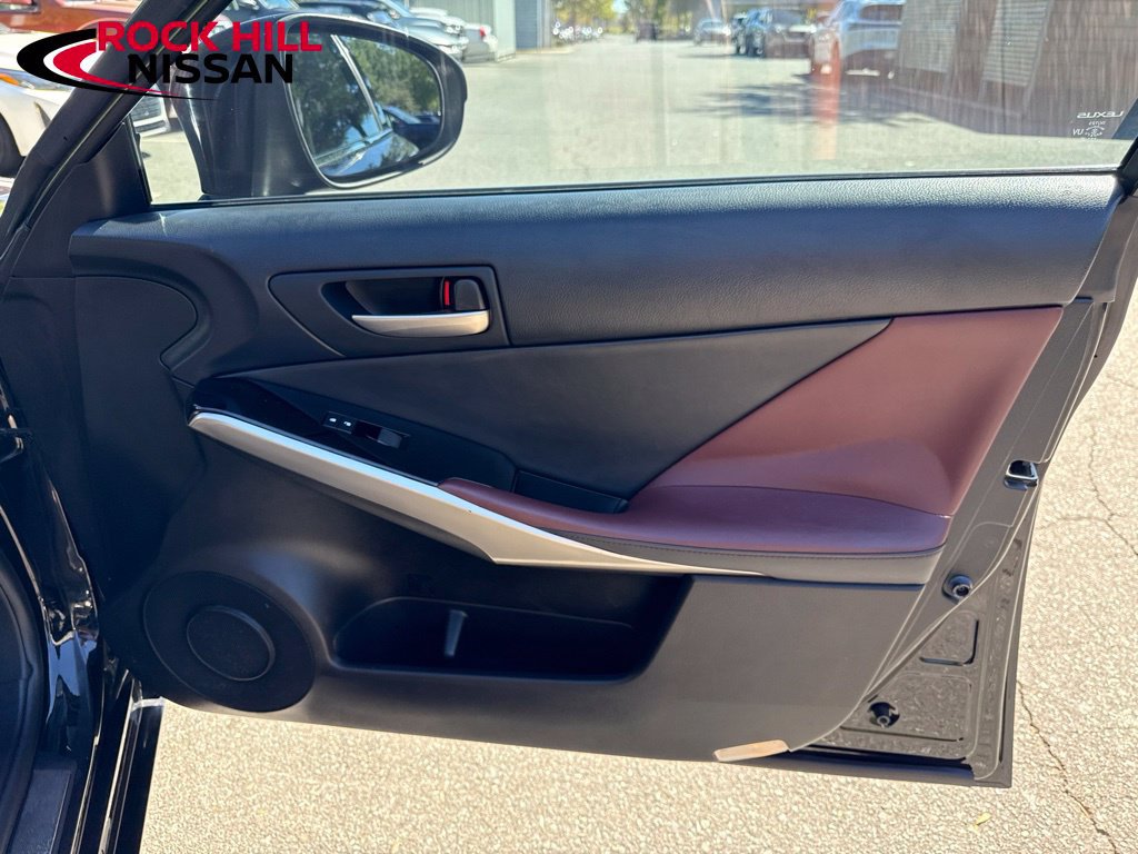 Used 2017 Lexus IS 200t RWD image 34