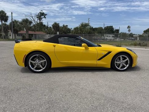 Used 2014 Chevrolet Corvette Stingray Convertible w/ 3LT Preferred Equipment Group RWD image 3
