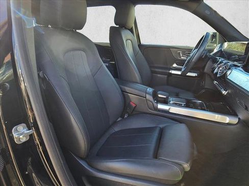 Certified 2023 Mercedes-Benz EQB 250+ w/ Exclusive Package image 18