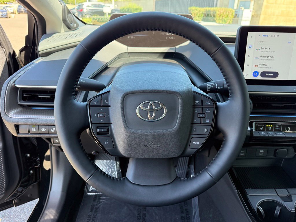 Used 2026 Toyota Prius Limited w/ Limited Premium Package FWD image 23