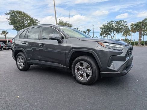 Used 2024 Toyota RAV4 XLE AWD/4WD image 2