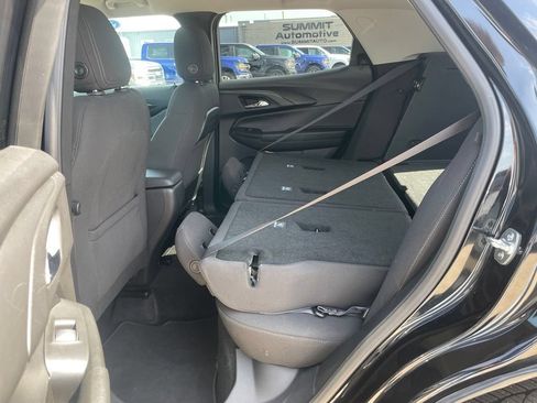 Used 2025 Chevrolet TrailBlazer LT AWD/4WD image 44