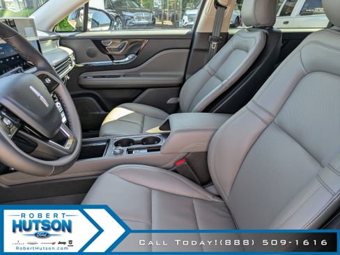 New 2025 Lincoln Corsair FWD w/ Equipment Group 101A image 19