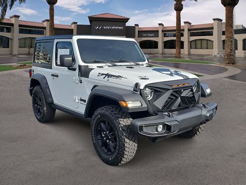 Used 2022 Jeep Wrangler Sport AWD/4WD image 2