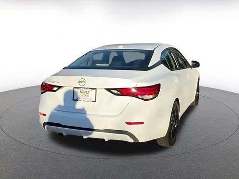 Used 2025 Nissan Sentra SV image 14