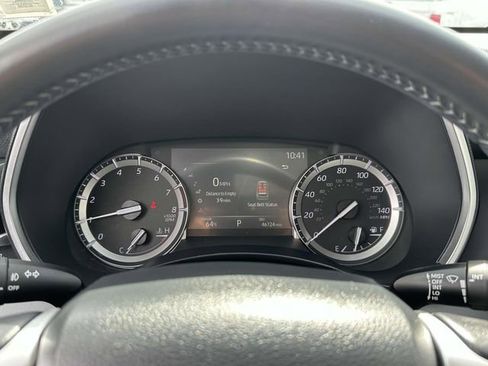 Used 2022 Toyota Highlander XLE image 13