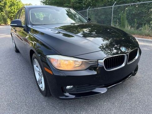 Used 2014 BMW 320i Sedan RWD image 10