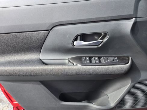 New 2026 Nissan Kicks SV image 11