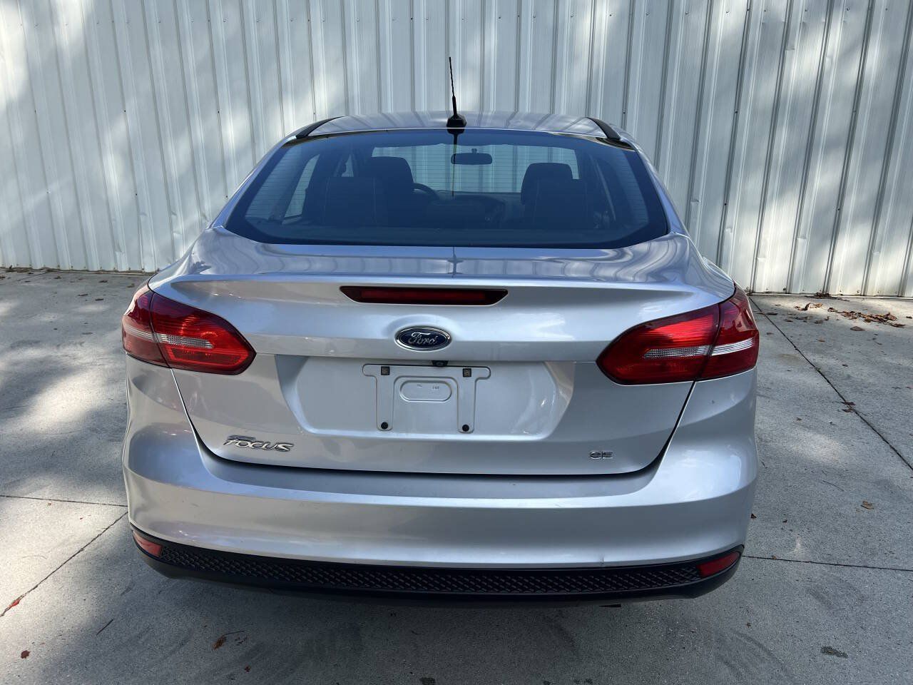 Used 2018 Ford Focus SE FWD image 5