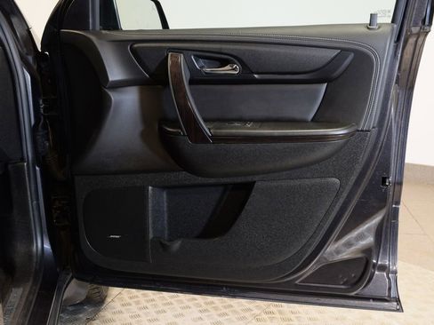 Used 2017 Chevrolet Traverse Premier image 35