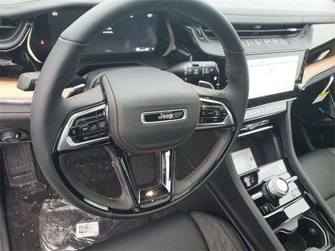 New 2026 Jeep Grand Cherokee L Summit w/ Obsidian Package AWD/4WD image 20