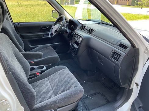 Used 2001 Honda CR-V LX image 35
