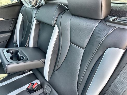 New 2026 Buick Envision Sport Touring image 18