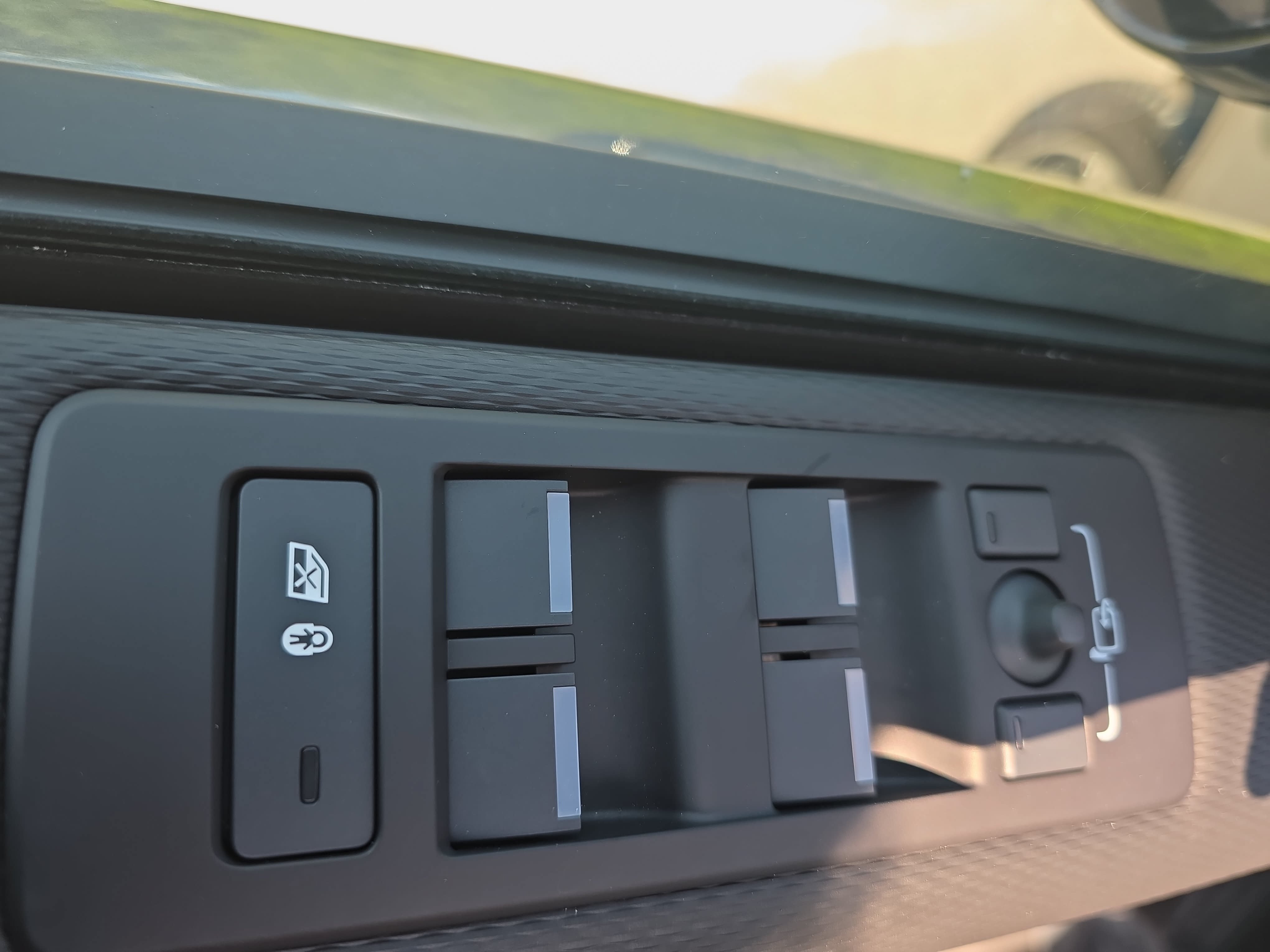 New 2026 Land Rover Discovery Dynamic SE AWD/4WD image 28